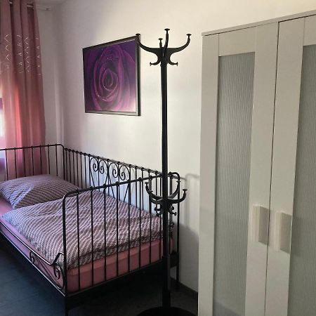Frisch Sanierte, Moderne Eigentumswohnung Solingen Bagian luar foto