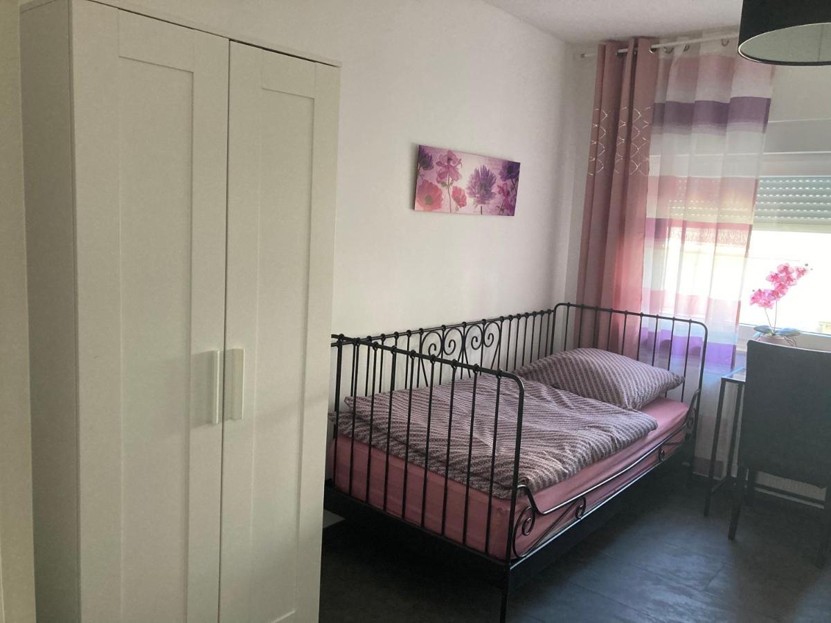 Frisch Sanierte, Moderne Eigentumswohnung Solingen Bagian luar foto